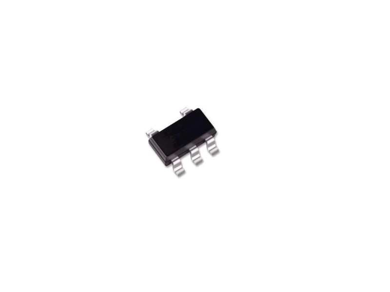 MIC5205-3.3YM5 – 3.3V 150mA Fixed Output LDO Linear Voltage Regulator IC SMD-5 Package