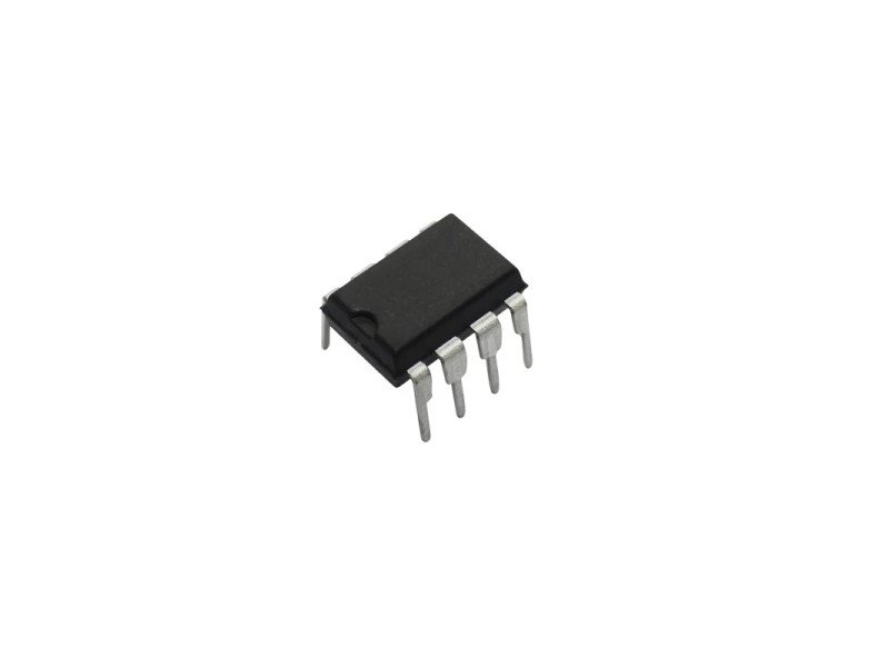 MCP4802-E/P 8 Bit Dual Voltage Digital to Analog Converter (DAC) with SPI Interface IC DIP-8 Package